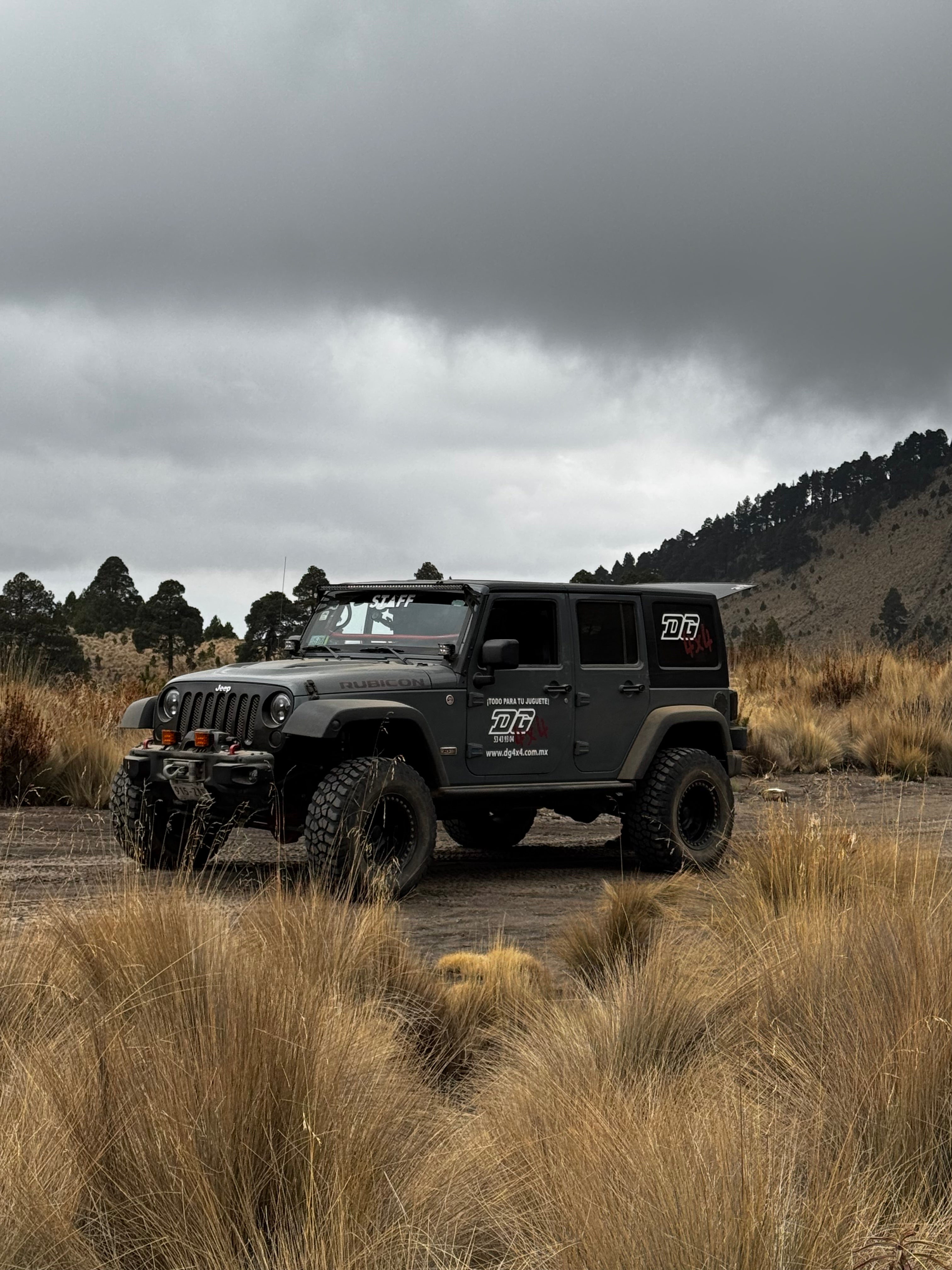 Top accesorios esenciales para cualquier rodada off-road